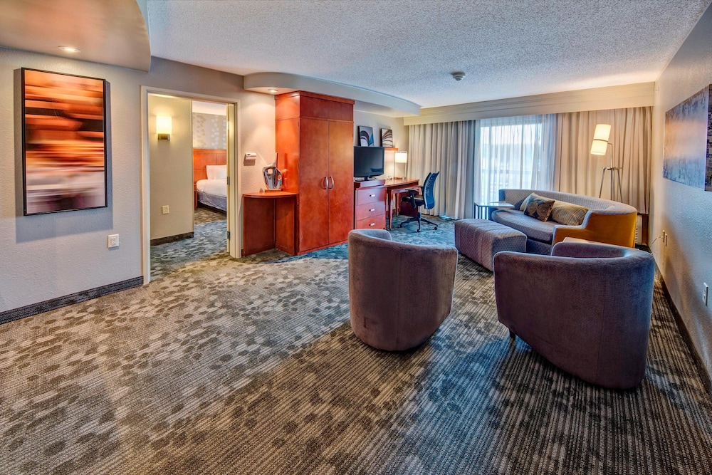 Courtyard by Marriott Alexandria 31/41