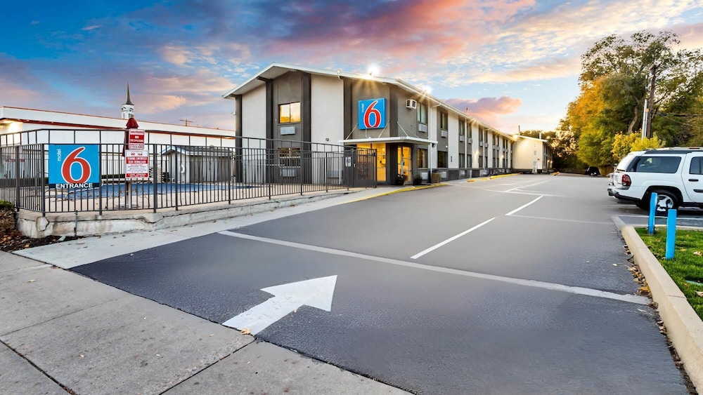 Motel6 Ogden, UT- Downtown 54/64