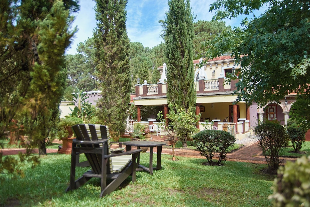 Villa Toscana Boutique Hotel Adults Only 61/65