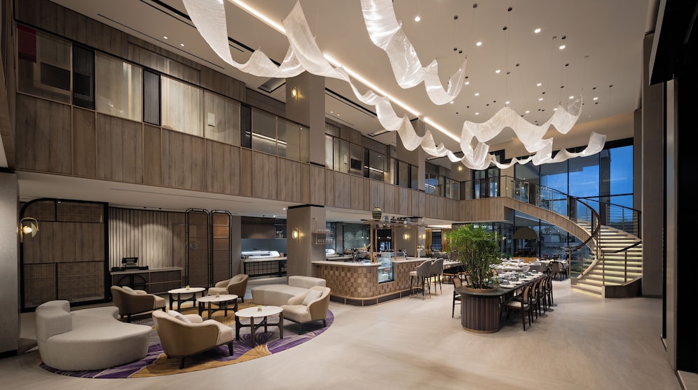 Mercure Madiun 29/41