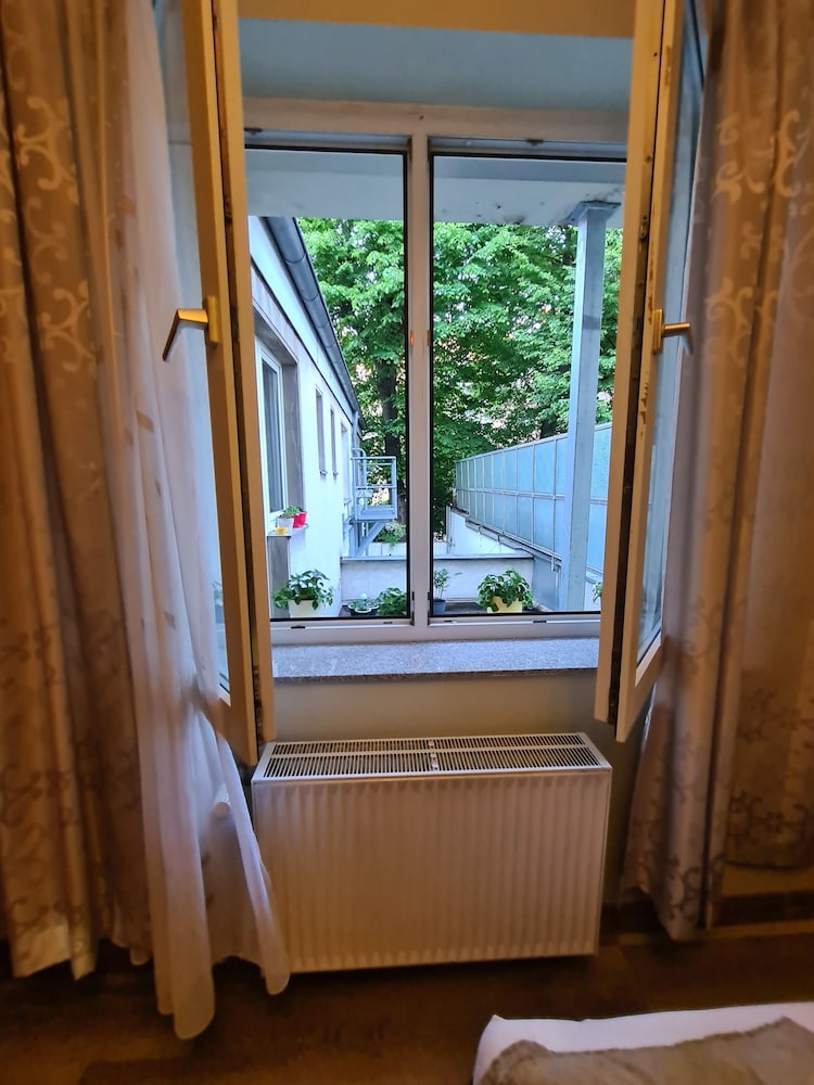Cara Vita Hotel 38/62