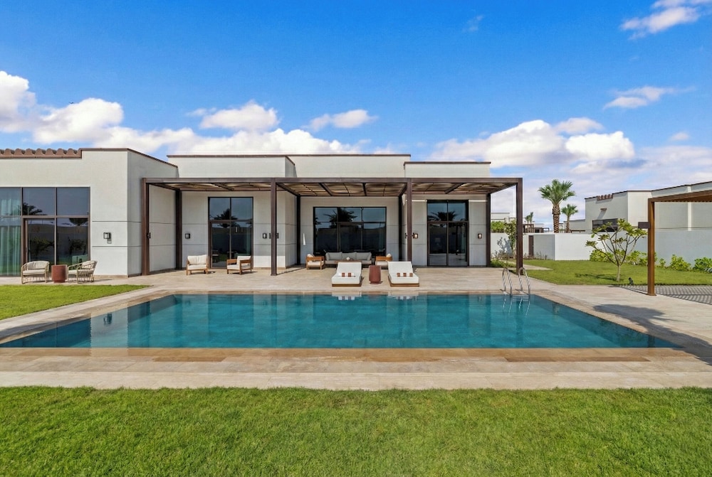 ريكسوس مورجانا(Rixos Murjana) 43/48