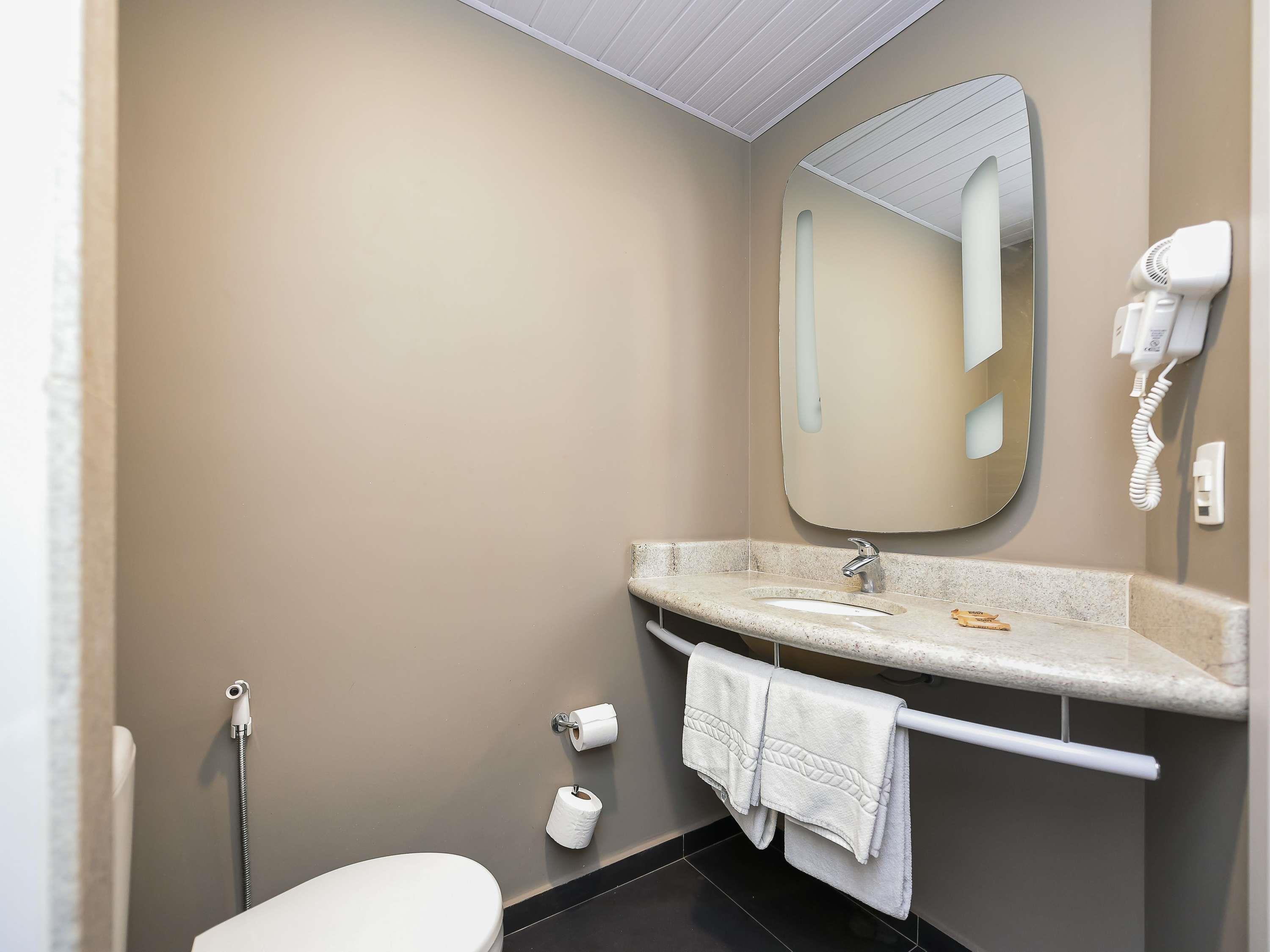 غرفة قياسية بسريرين منفصلين، Ibis Jacarei 5/7