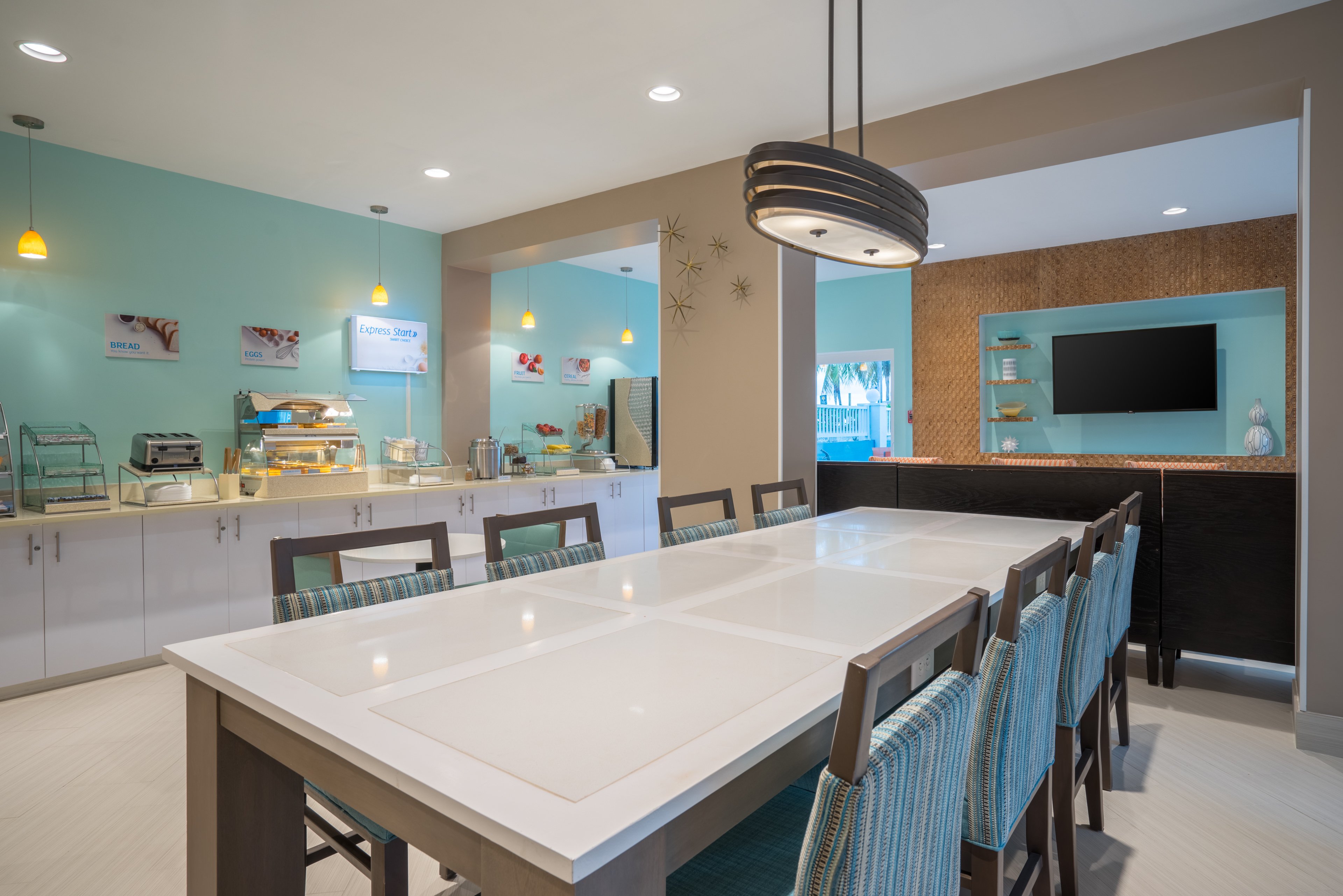 Holiday Inn Express And Suites Nassau 9/19
