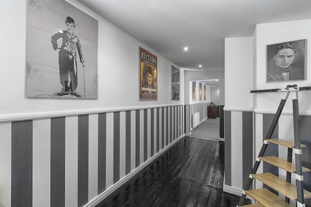 Stare Kino- Cinema Residence 24/50