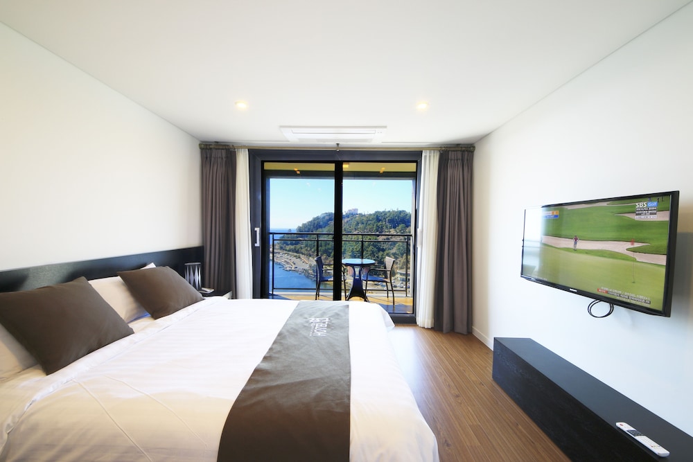 Hotel Yeon 9/55