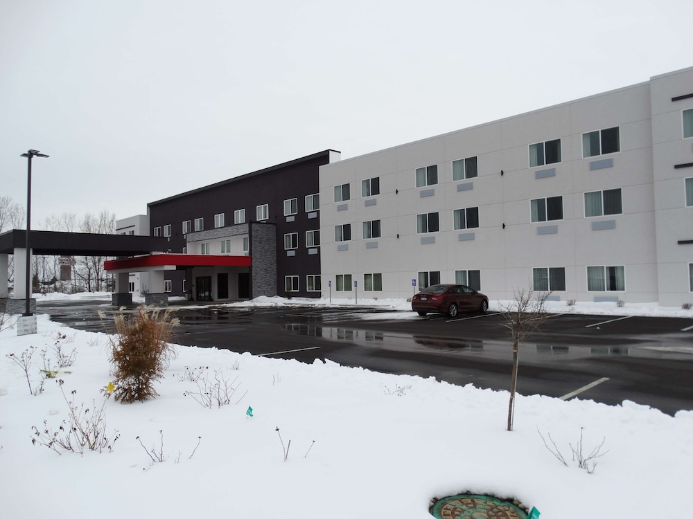 Best Western Plus Wayland Hotel 3/32