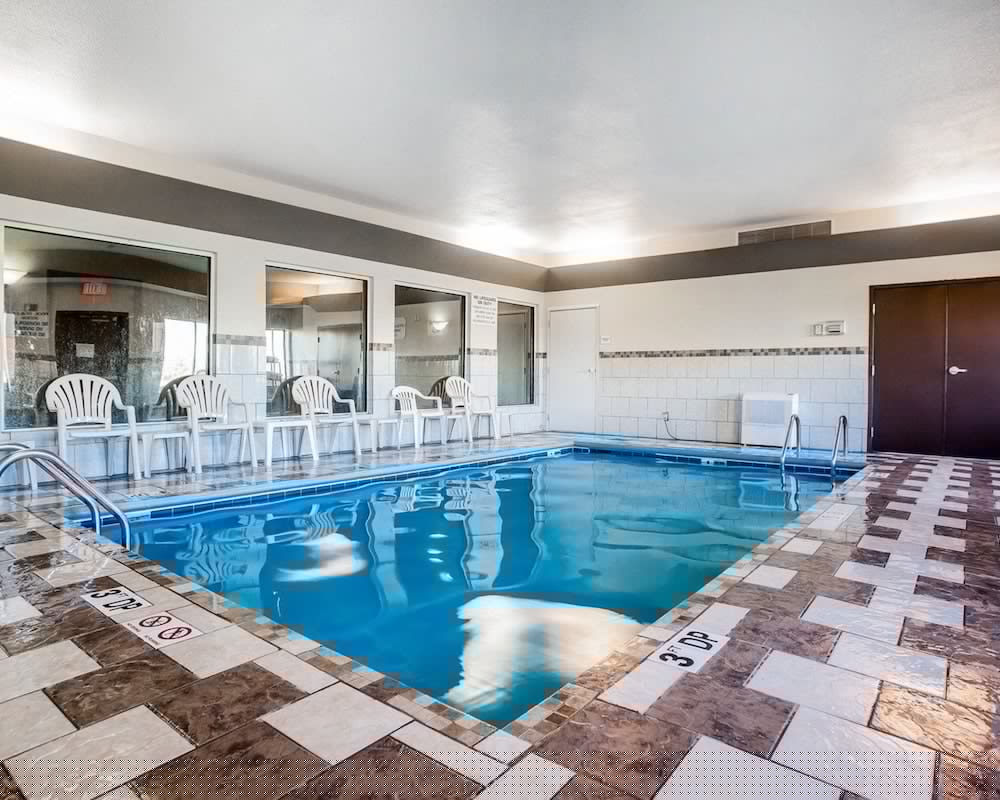 Quality Inn & Suites Altoona - Des Moines 5/33