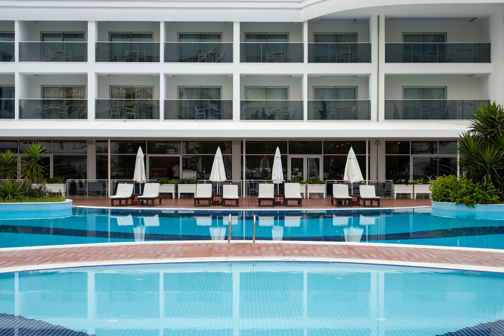Laguna Beach Alya Resort Spa Hotel