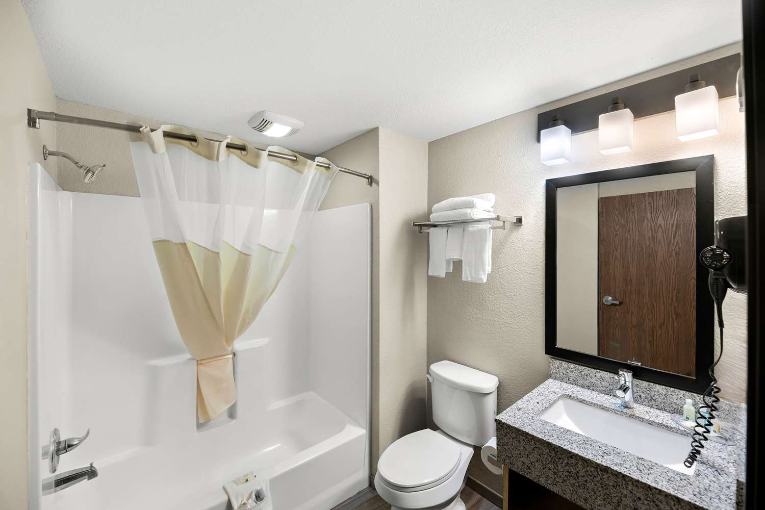 Quality Inn & Suites Big Spring 37/38