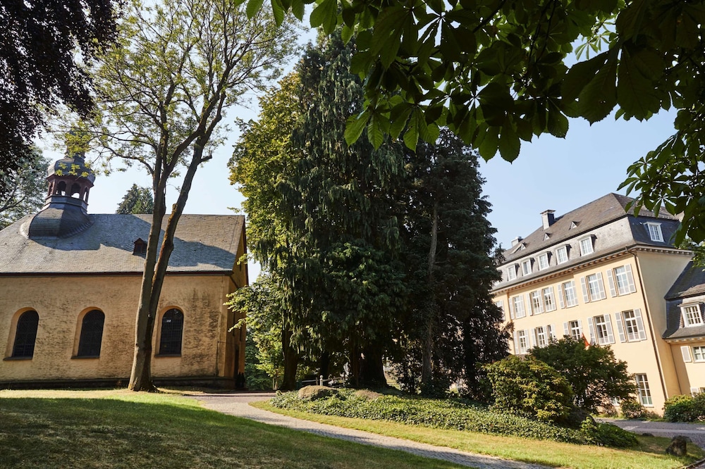 Steigenberger Grandhotel Petersberg 46/50