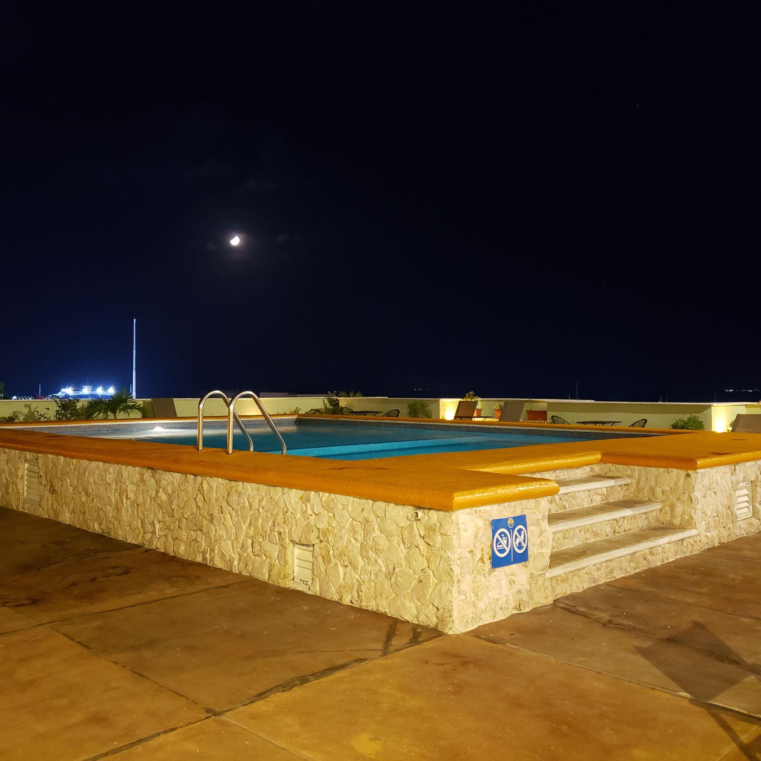 Hotel Plaza Cozumel 48/49