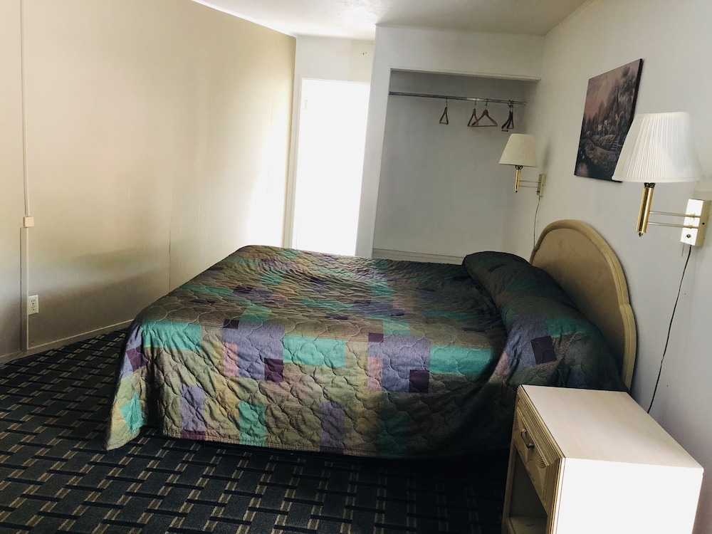 Motel Garberville 15/65