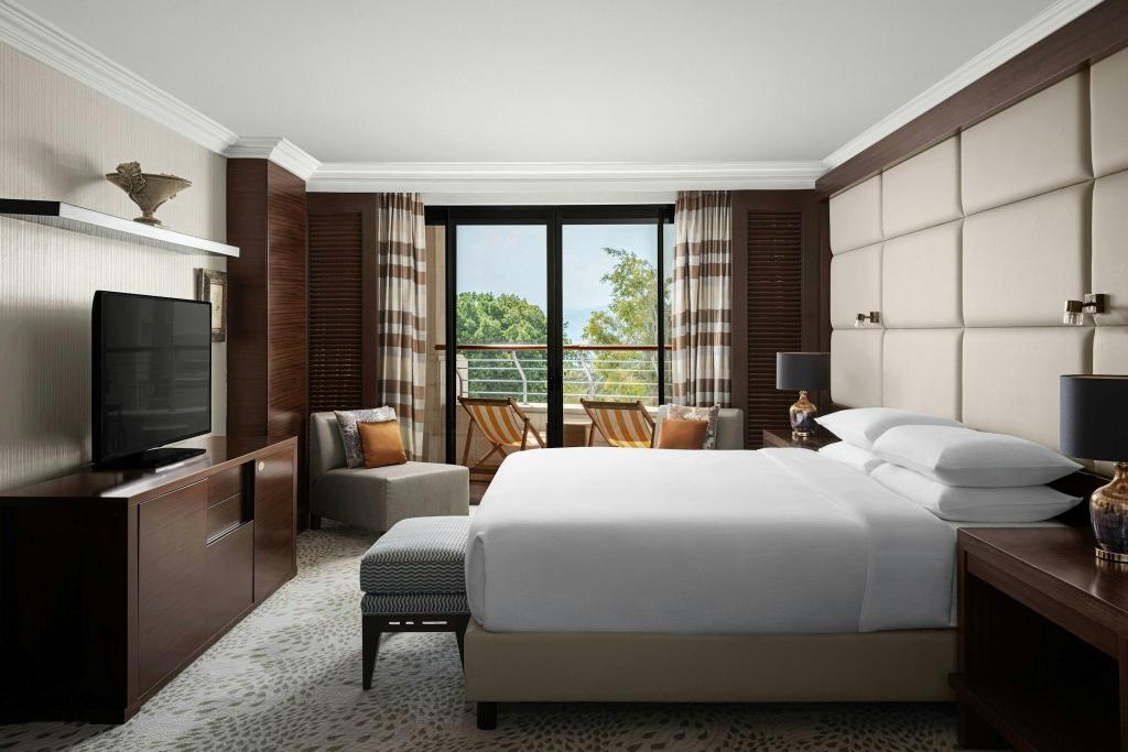 1 Bedroom, Royal, Crown, Suite, King Bed, Sea View