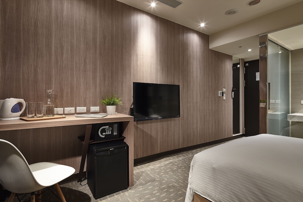 VIA HOTEL LOFT 17/28