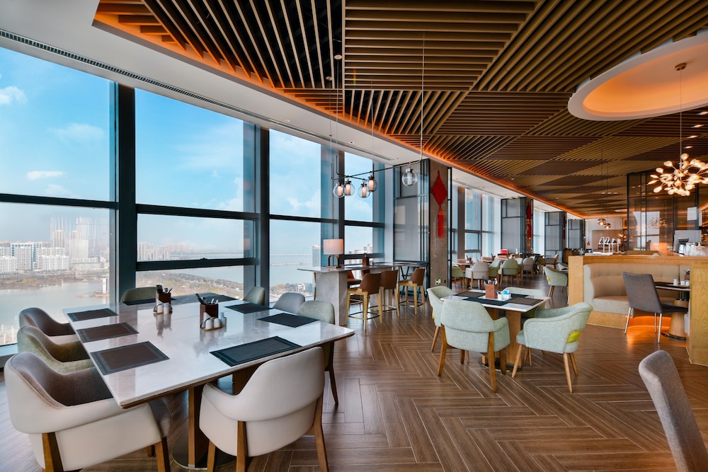 Four Points by Sheraton Wuhan, Jiangxia 33/50