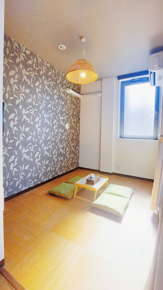 Poly Hostel Osaka 54/60