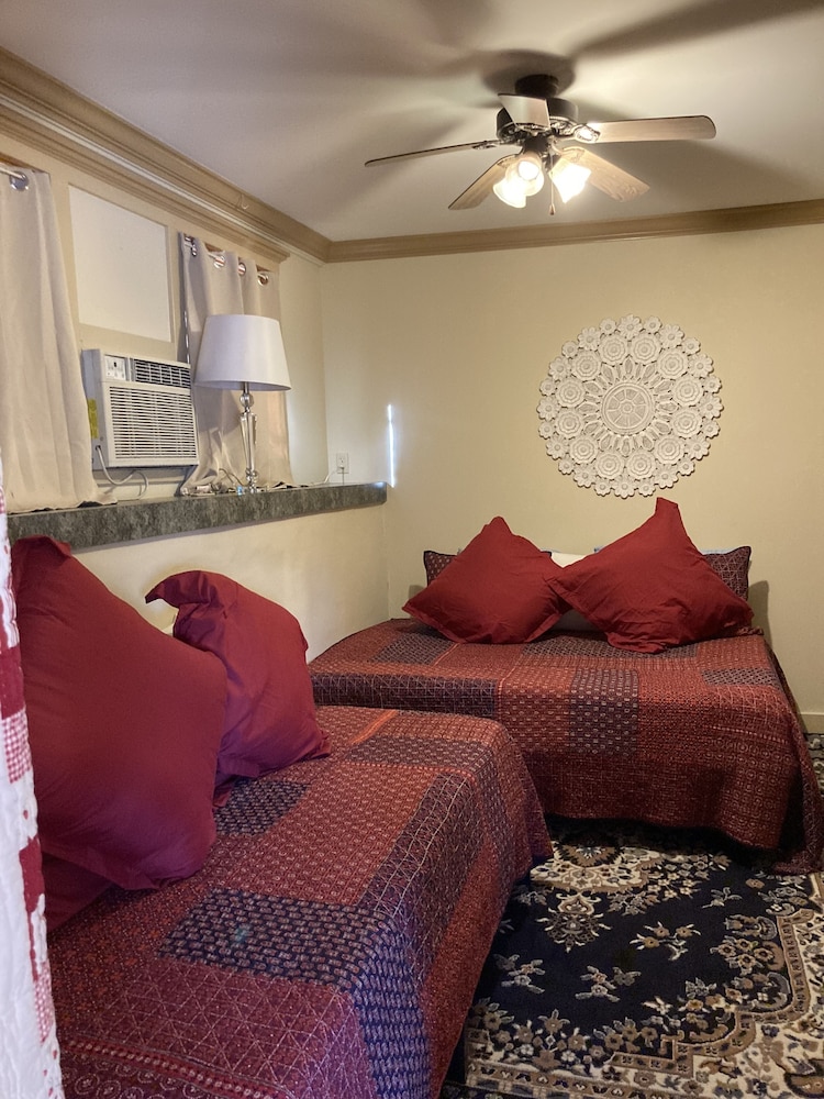 All Seasons Inn Eureka Springs 27/50