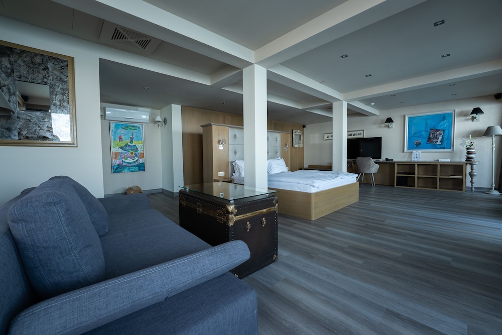 Hotel Piran 36/42