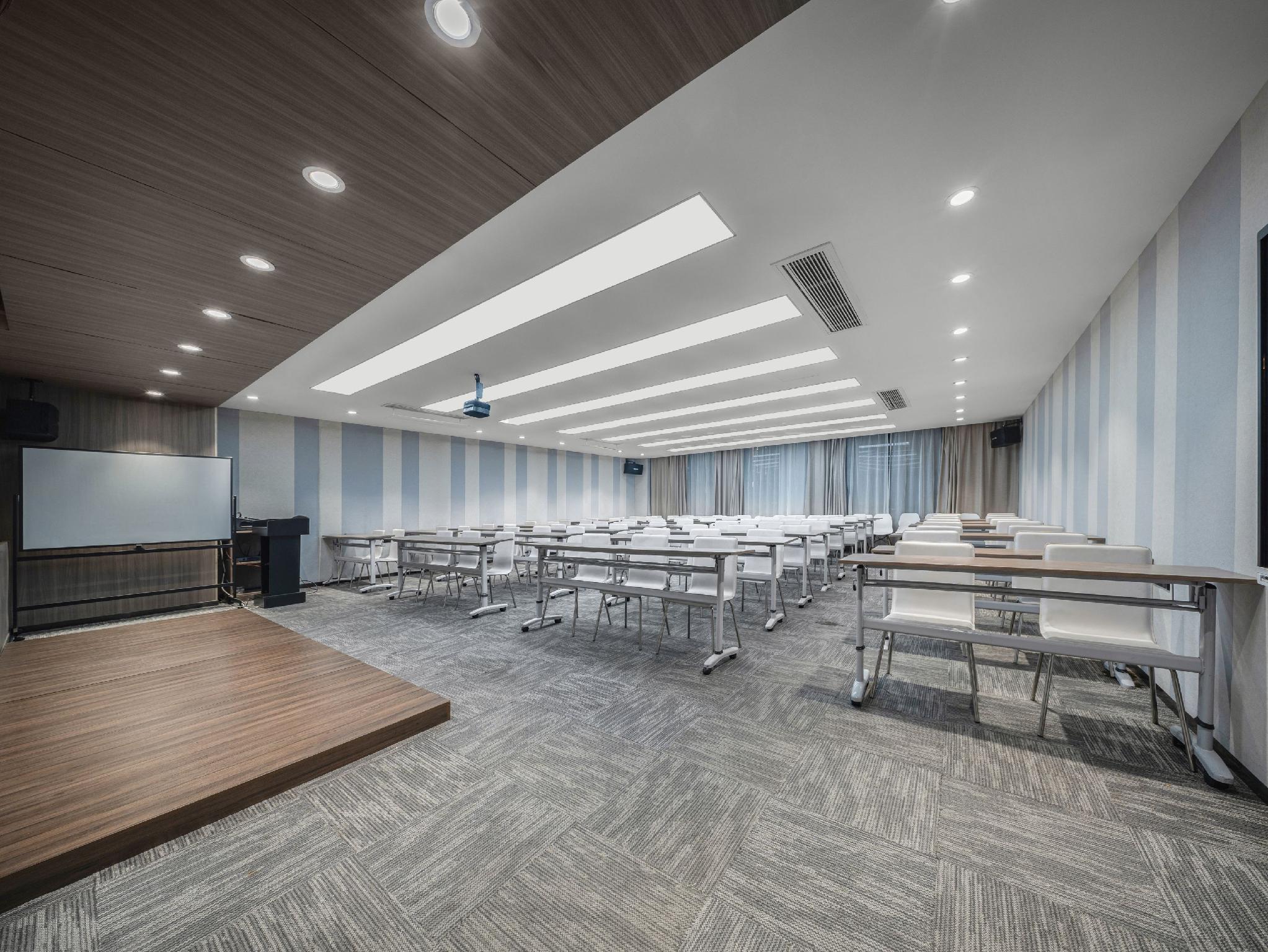 Hanting Hotel Qingdao Licang Jinshui Road 19/32