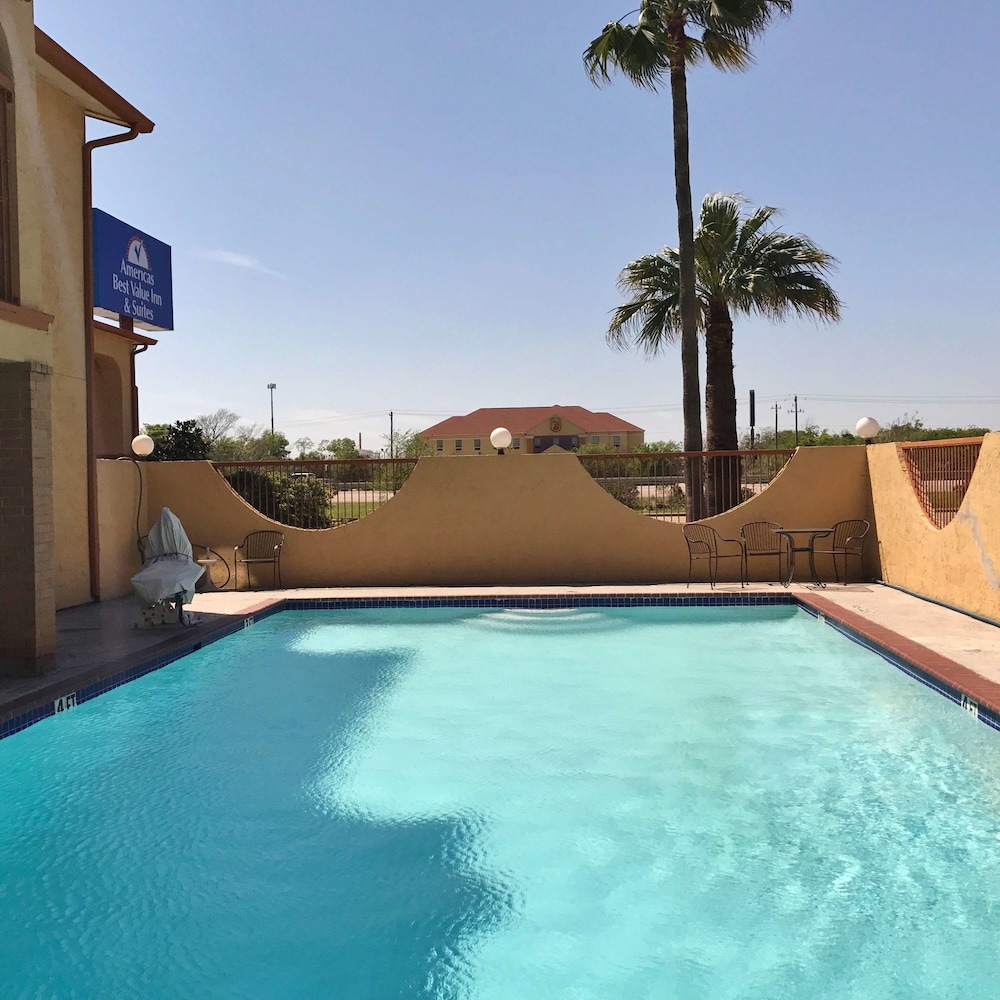 Motel6 La Porte, TX 49/54
