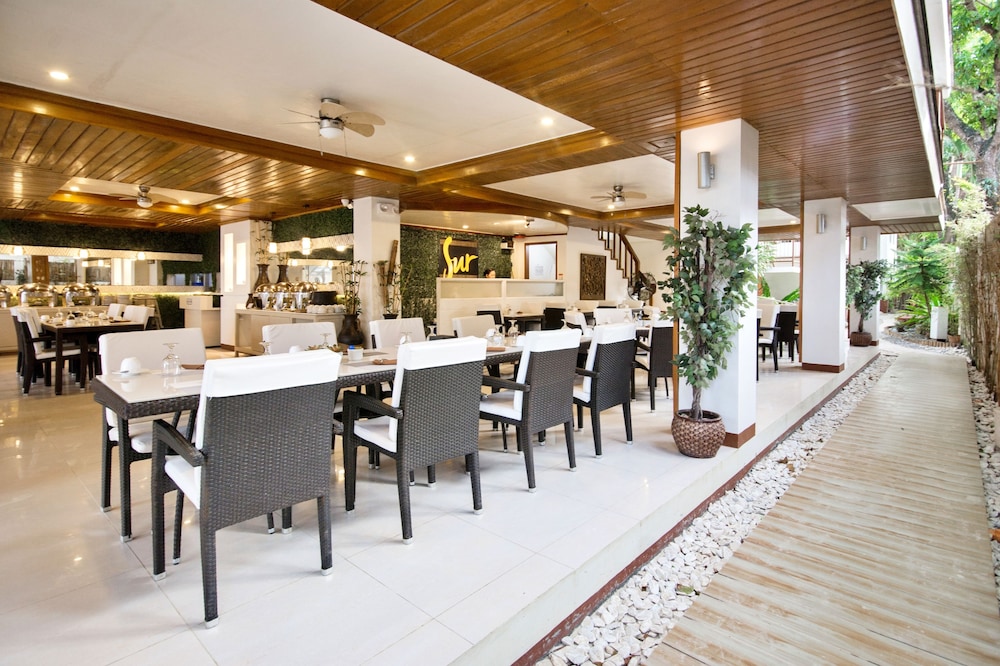 Sur Beach Resort Boracay 52/70
