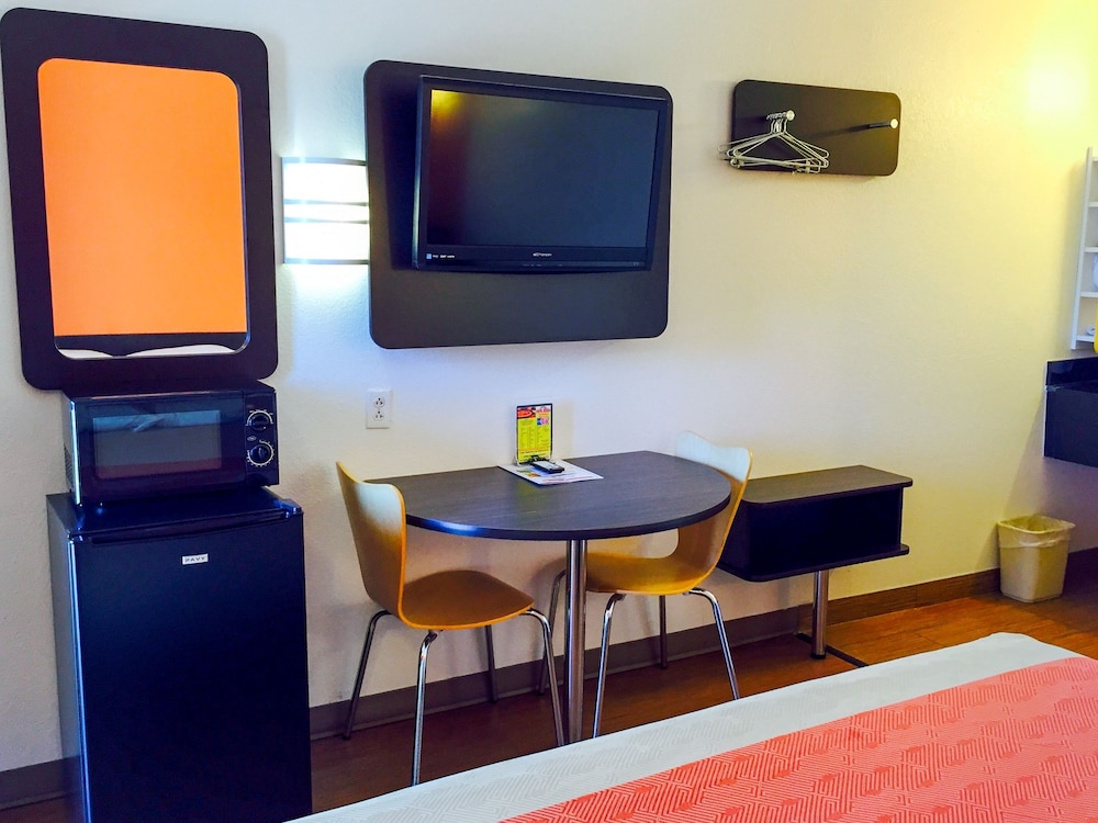Motel6 Amarillo, TX - West 31/35