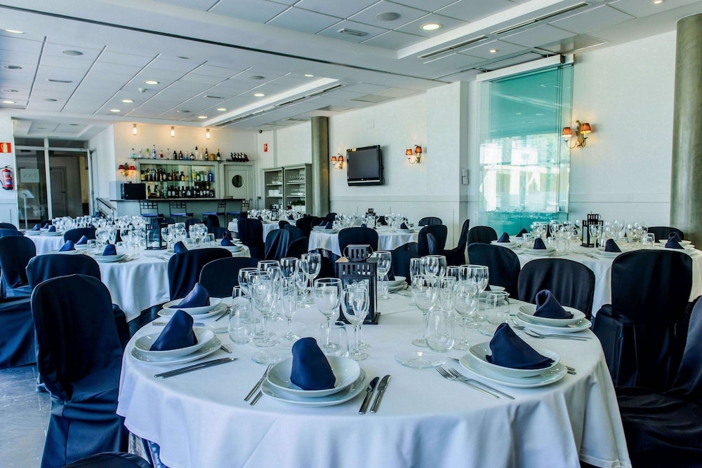 HOTEL PAX TORRELODONES 46/59