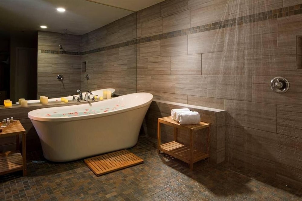 Postmarc Hotel And Spa Suites 27/76