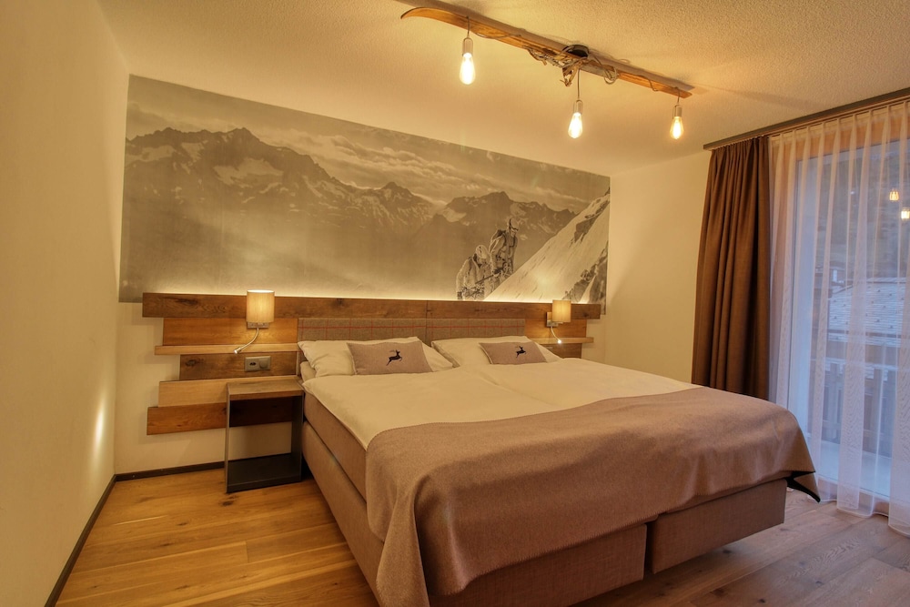 2 Bedrooms, Luxury, Apartment, 4 Beds, Mountain Side, Mountain View