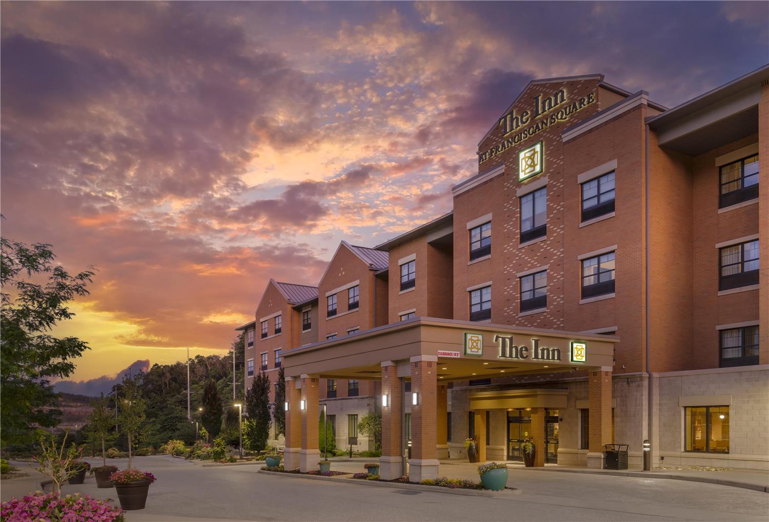 Best Western Plus Franciscan Square Inn and Suites Steubenville 3/47