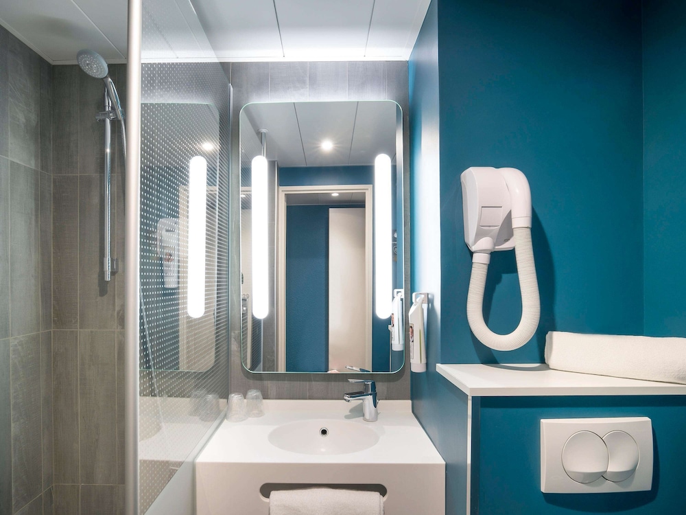 Ibis Antibes Sophia Antipolis 48/50