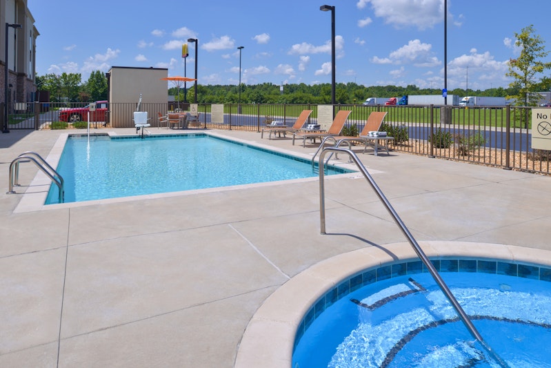 Hampton Inn & Suites by Hilton Lonoke 18/36