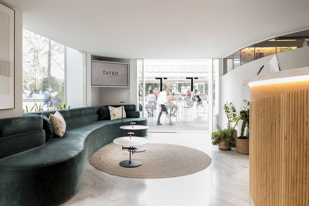 Hotel Tayko Sevilla 41/60