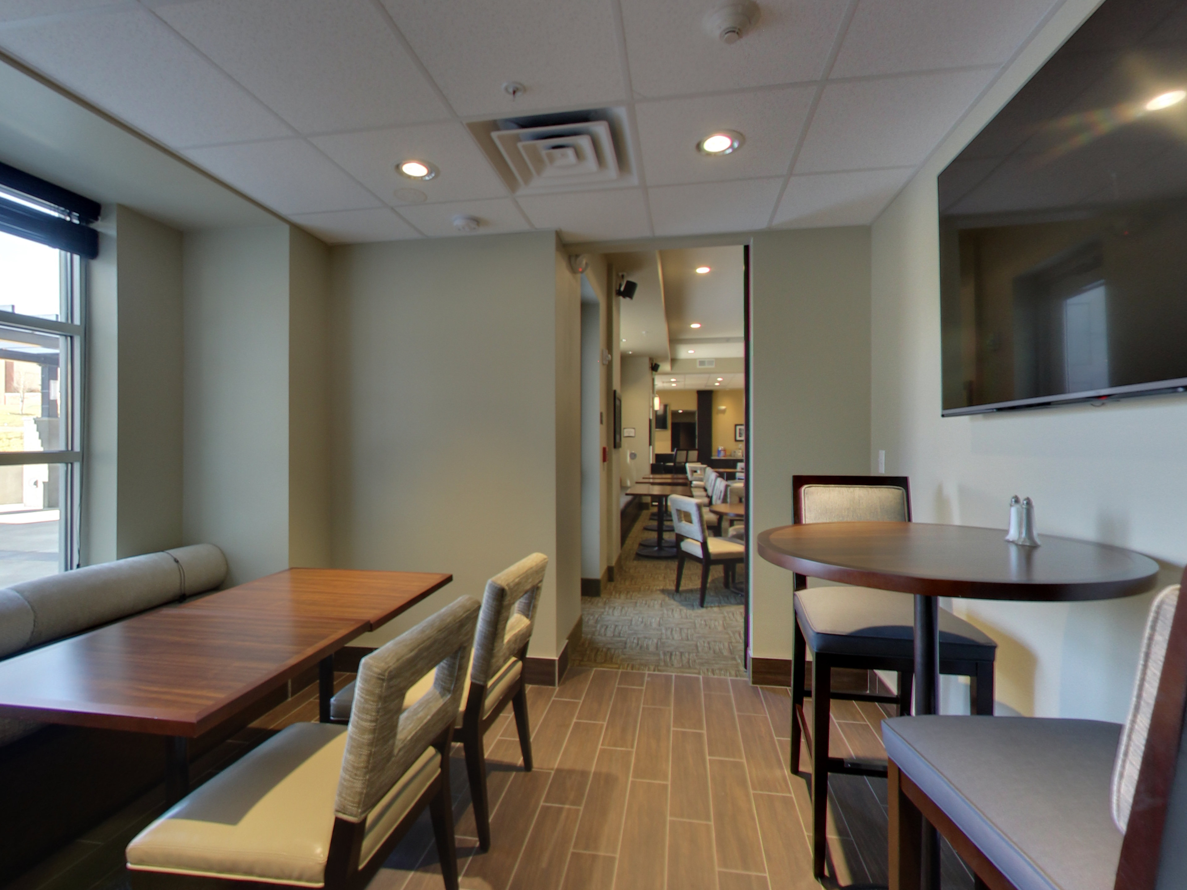 STAYBRIDGE SUITES MADISON FITCHBURG 58/71
