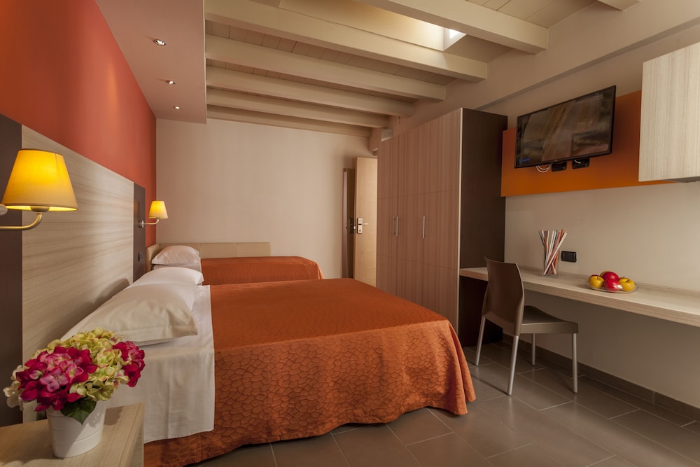Hotel Aurora Mare 7/40