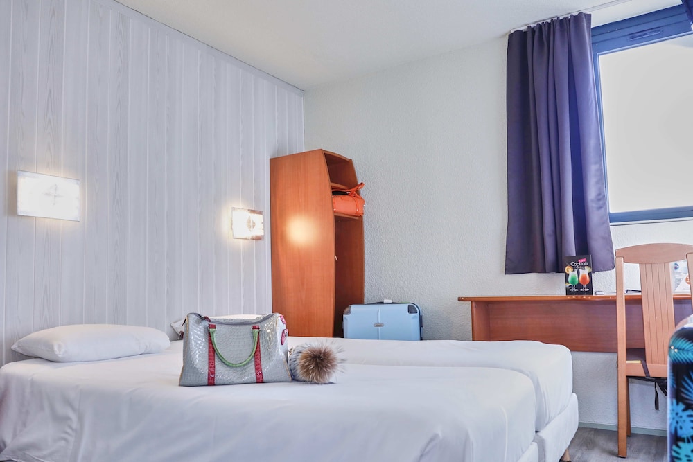 Brit Hotel Chambery 15/55