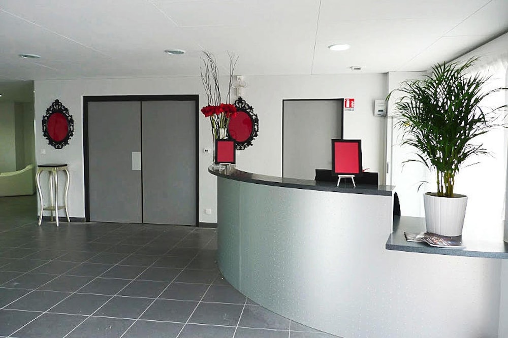 Adonis La Baule 19/84