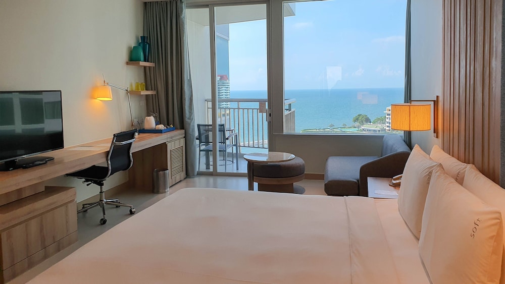 Holiday Inn Pattaya Hotel 31/83