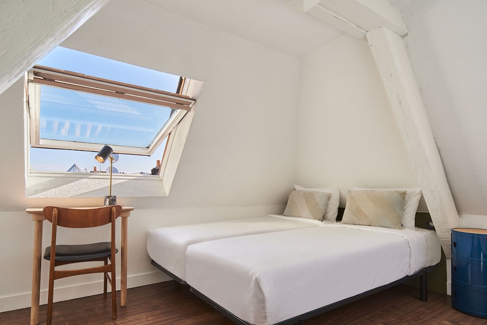 FAMILY, QUADRUPLE, ATTIC