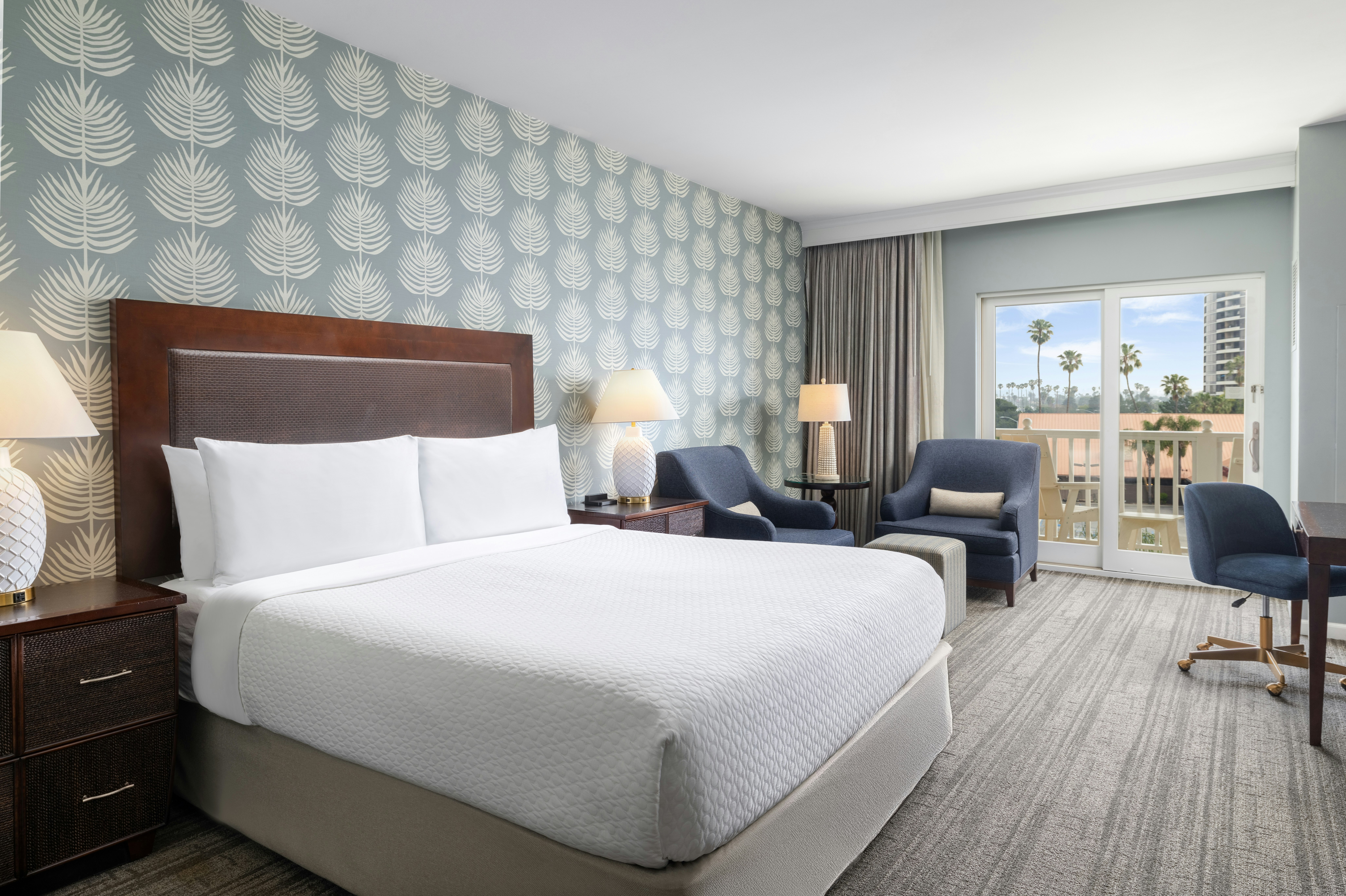 Room, King Bed, Partial Marina View