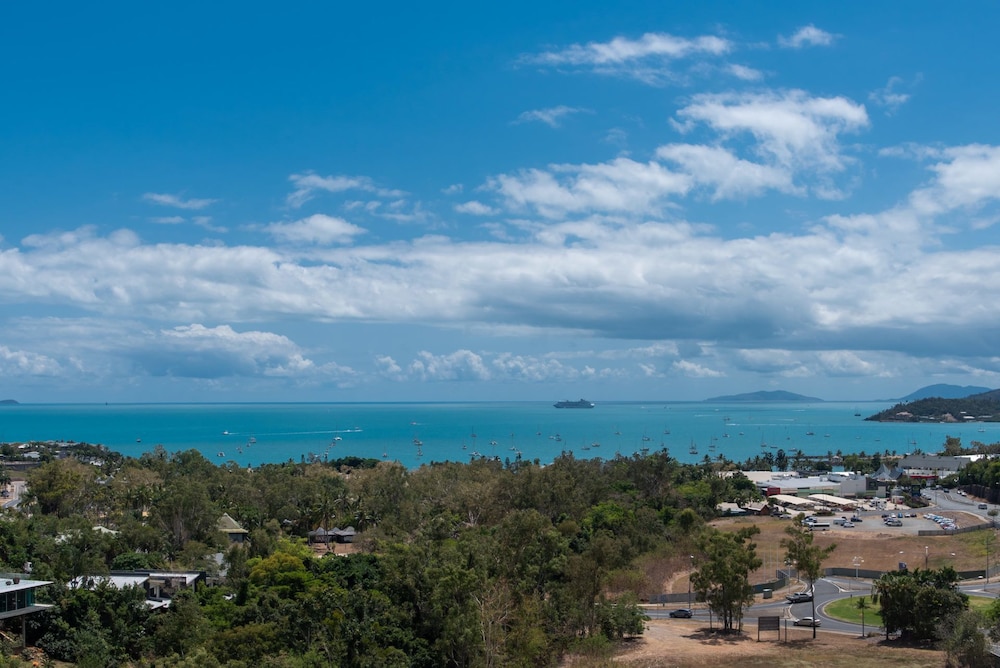 Azure Sea Whitsundays 46/51