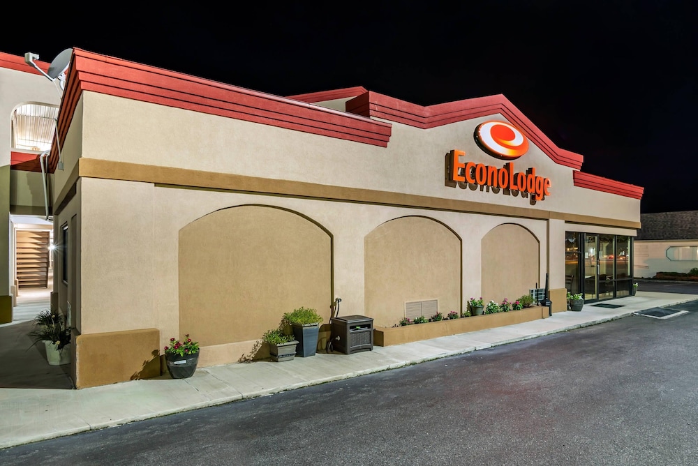 Econo Lodge Easton 5/61