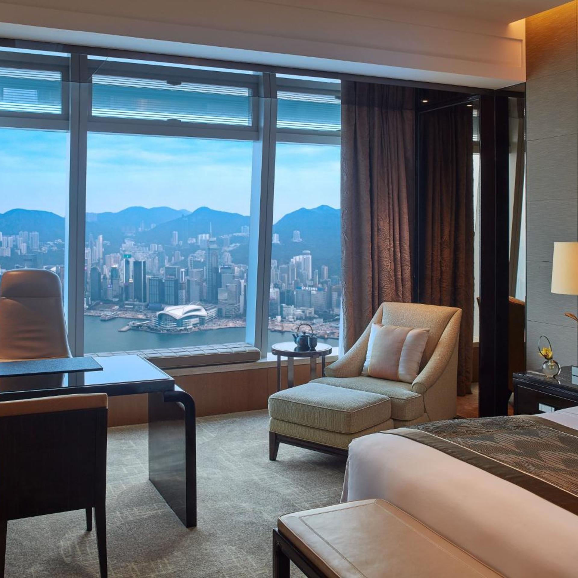 Victoria, Harbor, Deluxe, King Bed