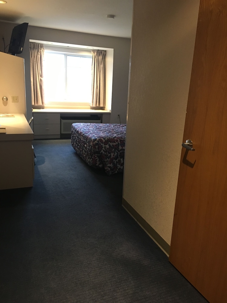 Microtel Inn Suites By Wyndham Champaign 28/68