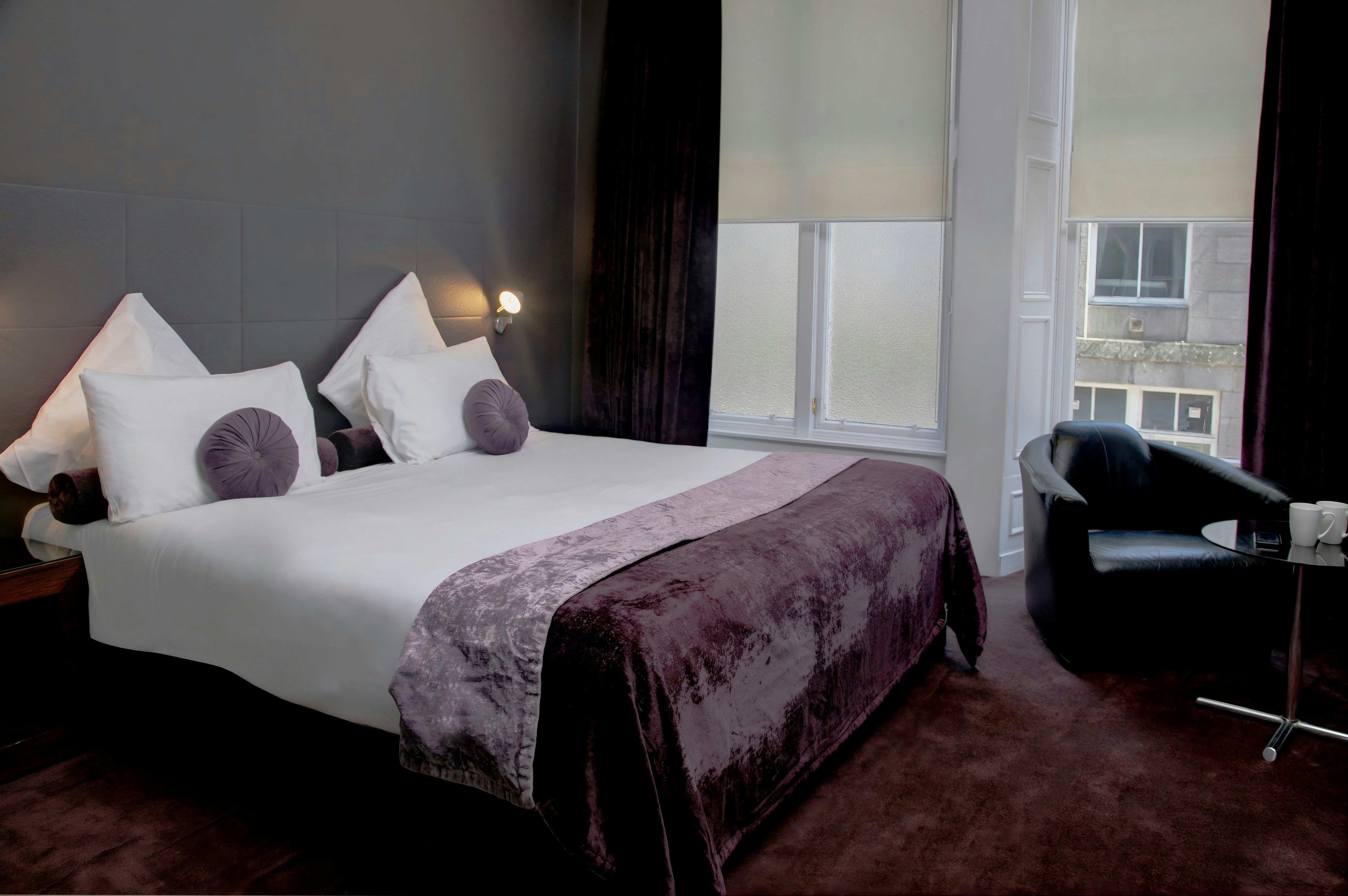 Carmelite Hotel 25/50
