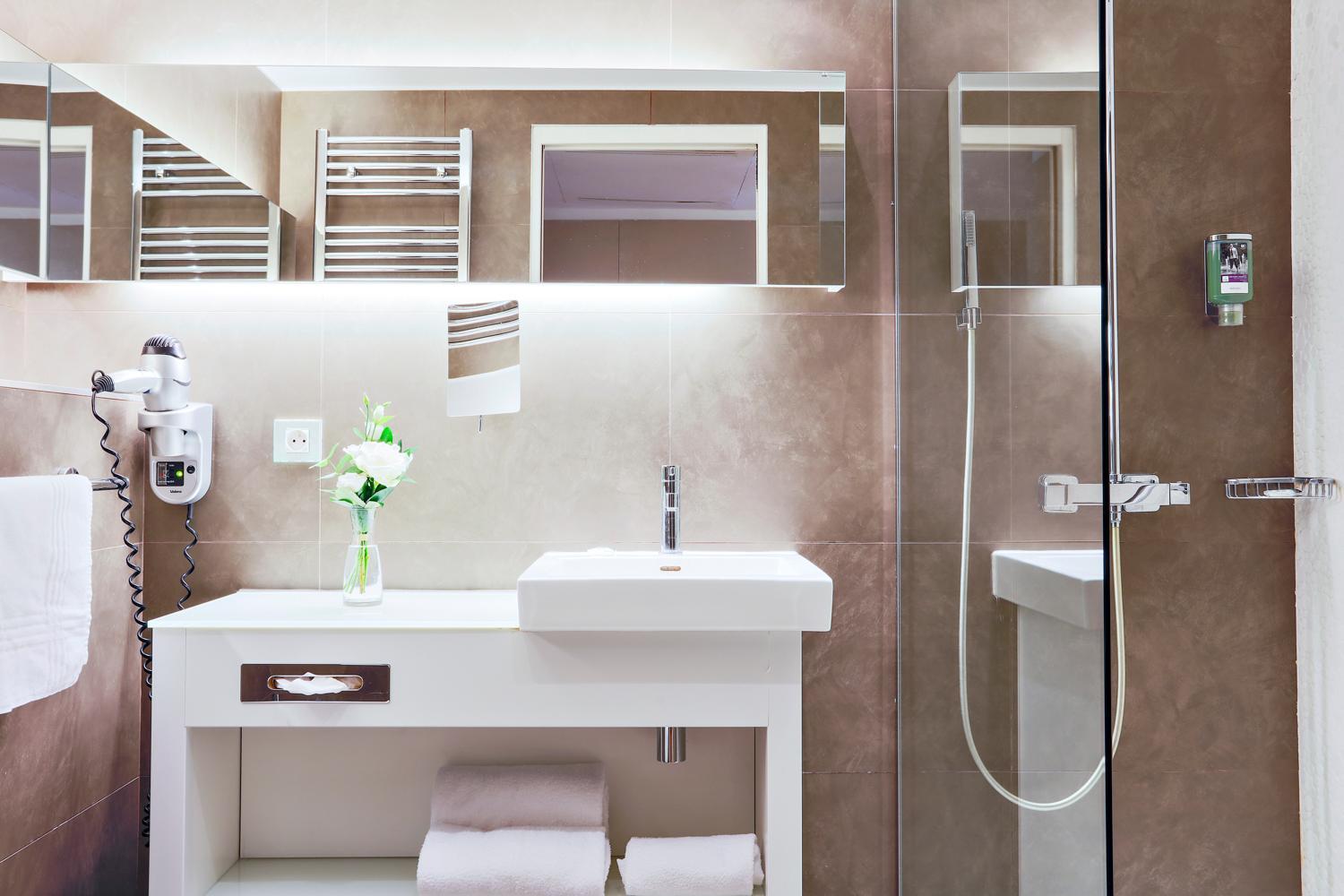 غرفة كلاسيكية بسرير كوين، Mercure Paris Vaugirard Porte de Versailles 7/7