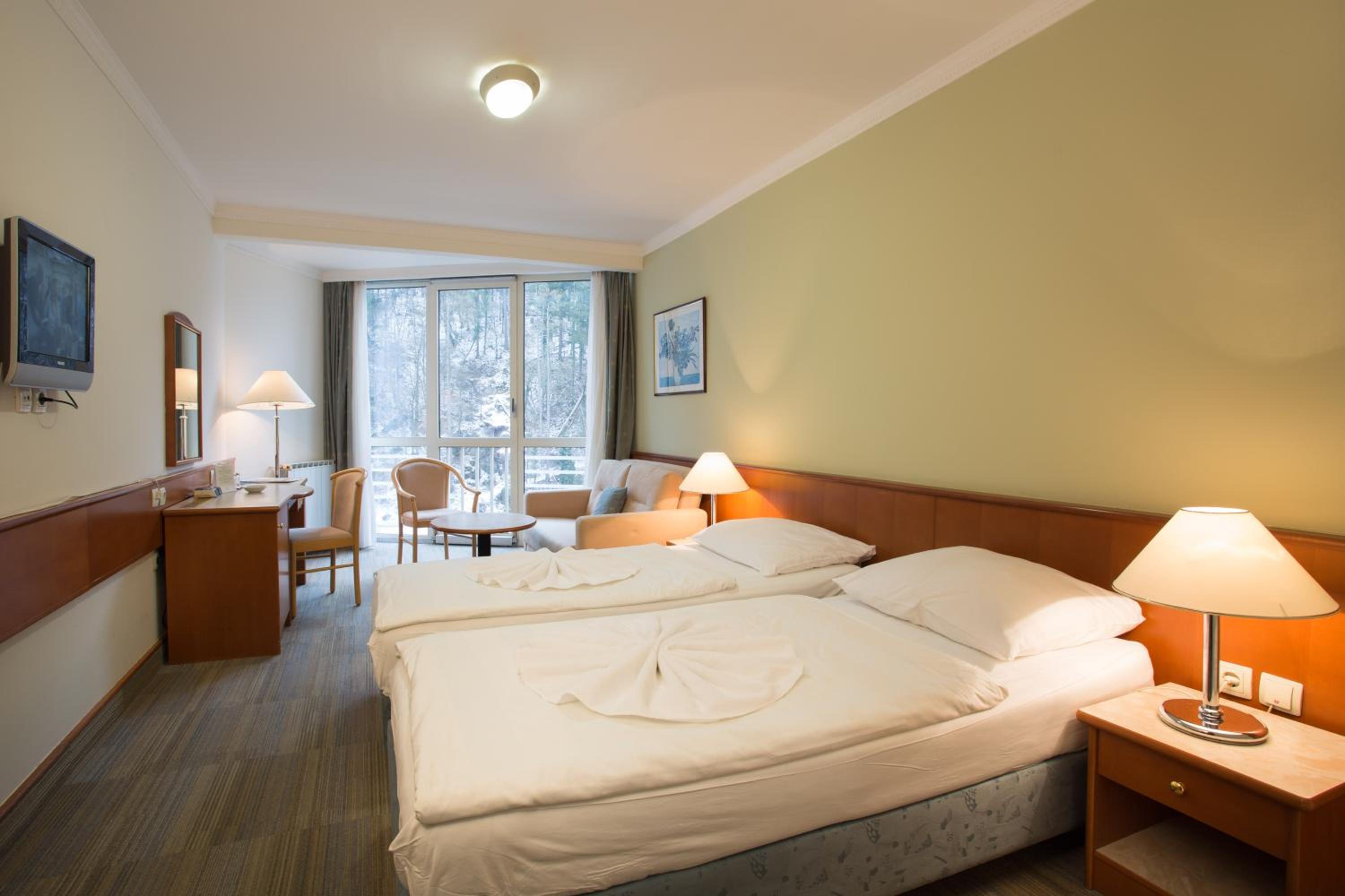 Standard, Double Bed