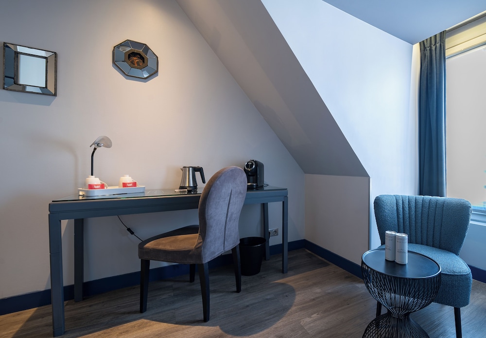 Hotel Mademoiselle 32/50