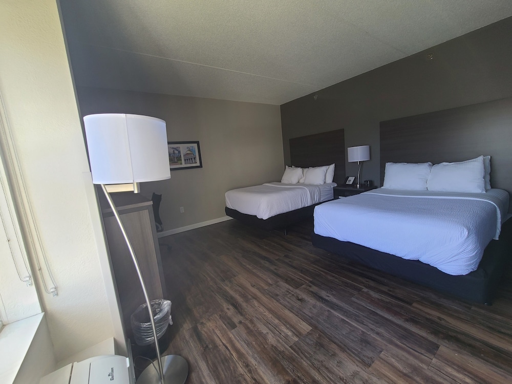 Comfort Inn Boston Milford 8/29